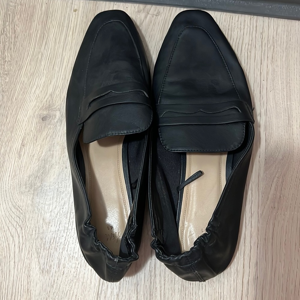 Women’s Black Flats